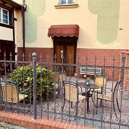Apartment Gruener Fuerst Mit Sitzecke Im Innenhof & Naehe Park & Erdgeschoss Bad Muskau Kültér fotó